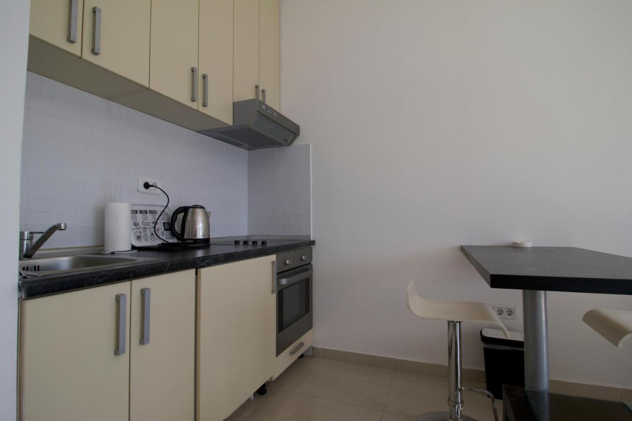 Waterfront Apartments Котор Экстерьер фото