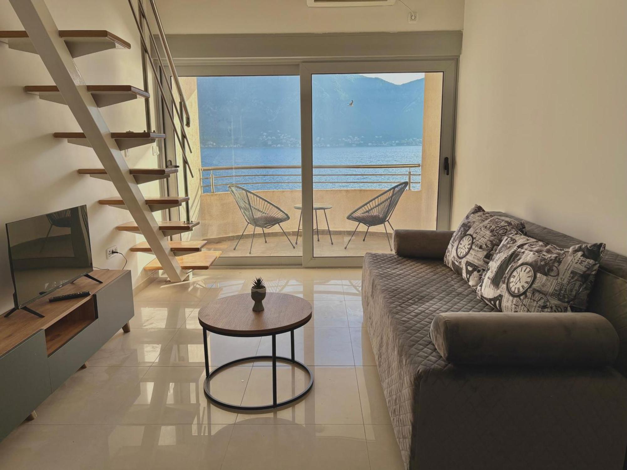 Waterfront Apartments Котор Экстерьер фото